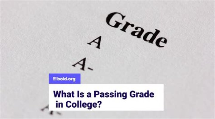 What is a passing grade at Lone Star College?
