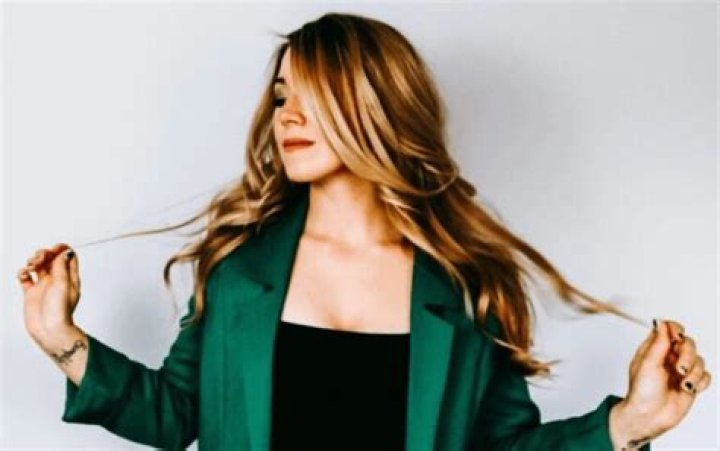 What Is Alyssa Scott Nationality?