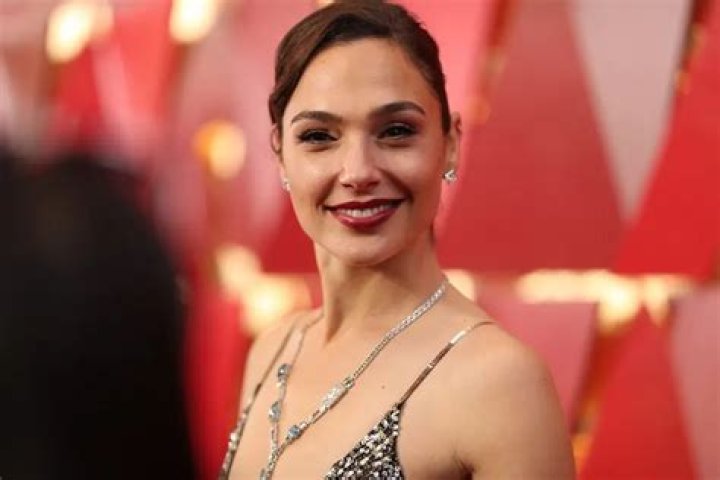 What Is Gal Gadot Worth 2022?