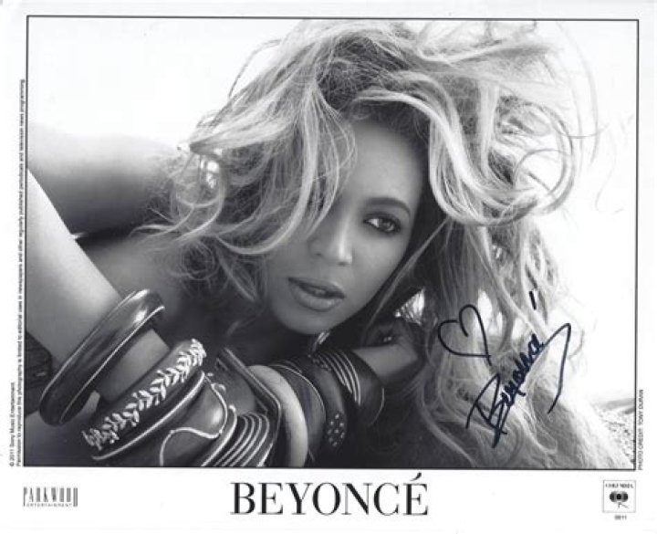 What label is Beyonce signed to 2018?