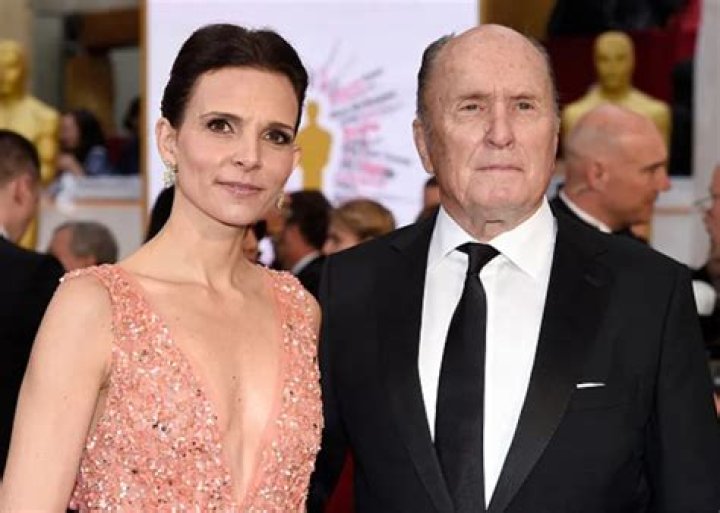 What Nationality is Luciana Pedraza? Is she Deaf? Bio, Net worth, Husband