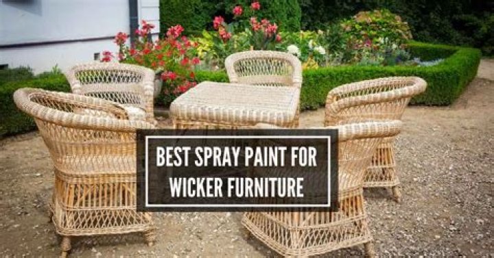 What spray paint is best for Wicker?