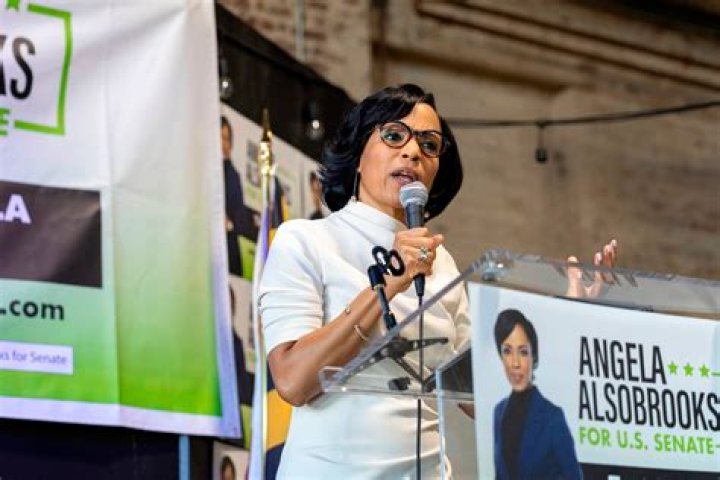 Where does Angela Ahrendts live?