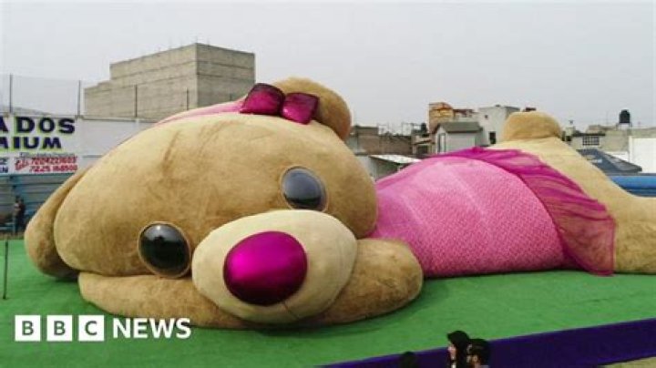 Where is the world’s largest teddy bear?