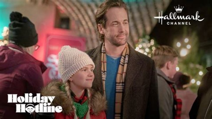 Where Was Hallmark’s Holiday Hotline Filmed? Who is in the Cast?
