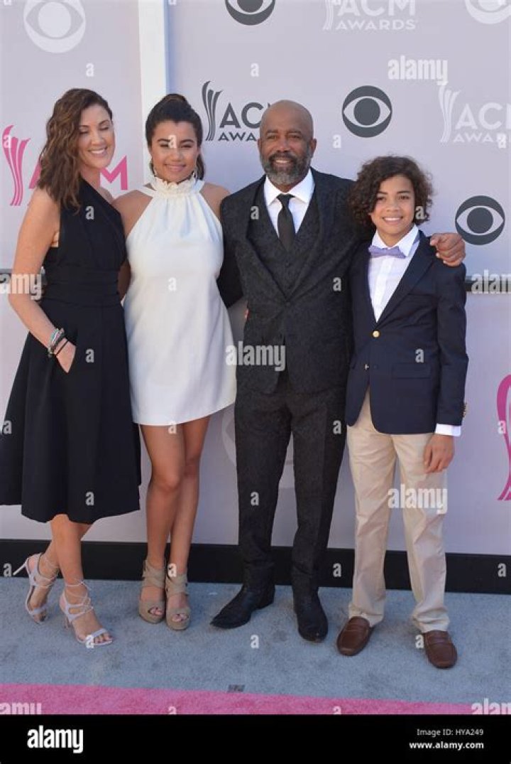 Who are Darius Ruckers parents?