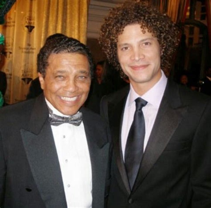 Who are Justin Guarinis Parents? Justin Guarini Biography, Parents Name, Nationality and More