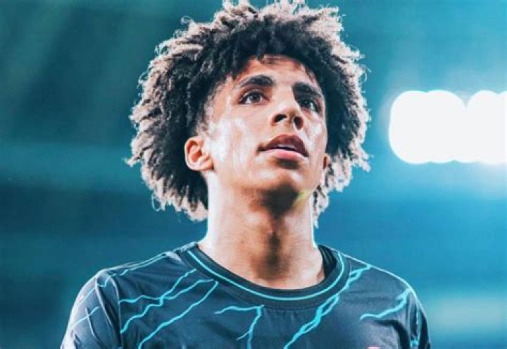 Who are Rico Lewiss Parents? Rico Lewis Biography, Parents Name and More