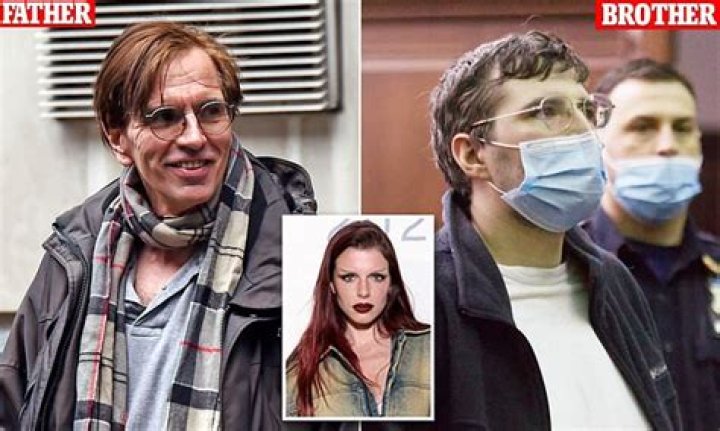 Who are Thomas Fox and Christopher Fox , Julia Fox’s father and brother?