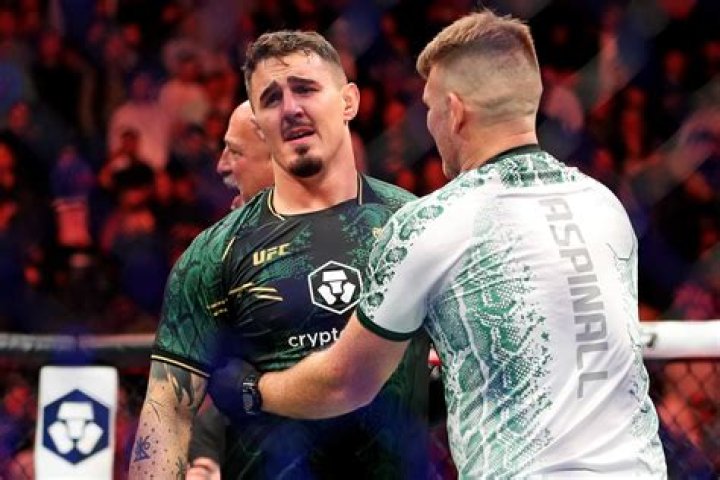 Who are Tom Aspinall parents?