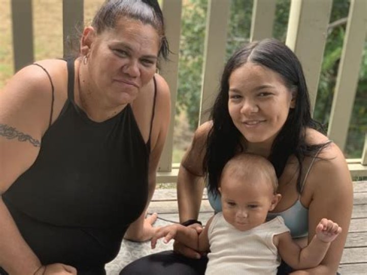 Who is Annie Donovan, mother of 10-month-old boy filmed with a vape in his mouth?