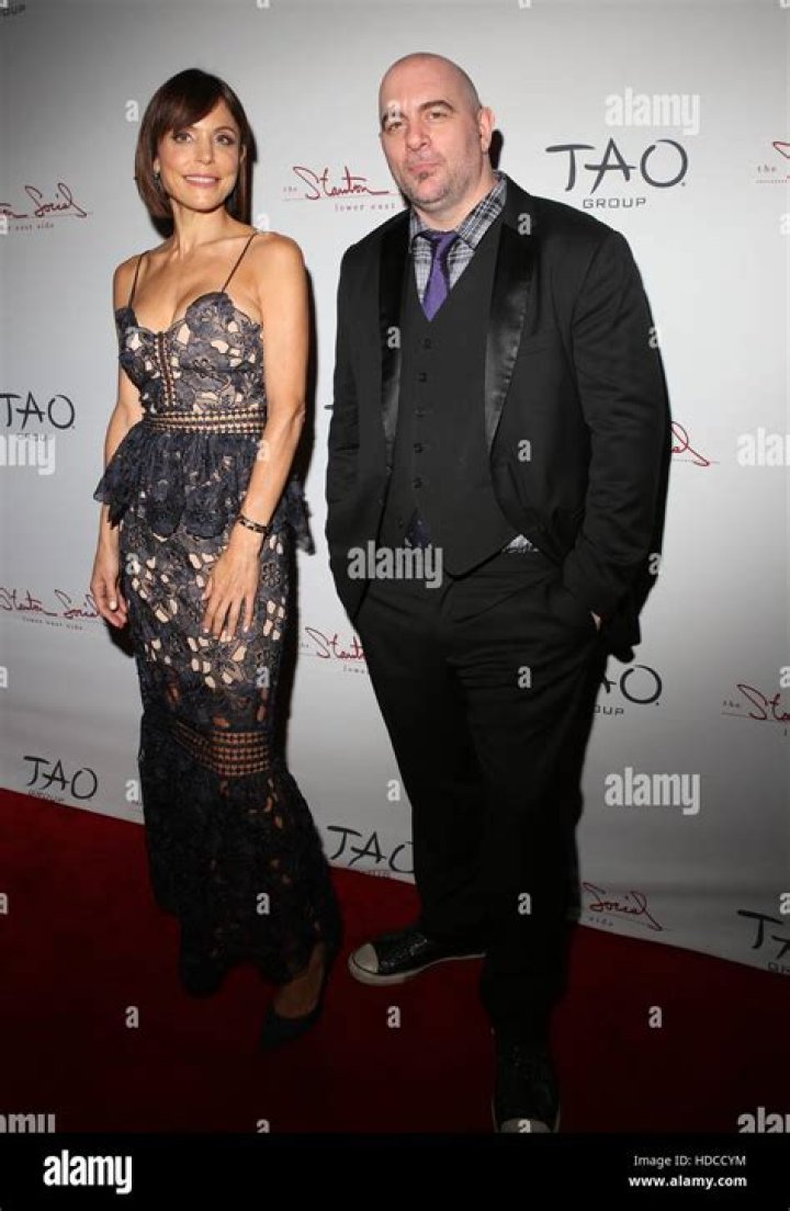 Who Is Chris Santos Wife, Taryn Santos? Explore His Married Life