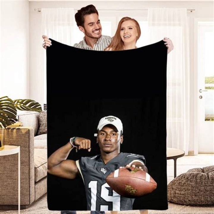 Who Is Demi Bagby Boyfriend, Donald De La Haye Jr? Dating Life And Net Worth