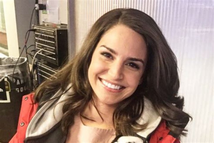 Singing, Career, Affair, Married, Husband, Net Worth, Kids