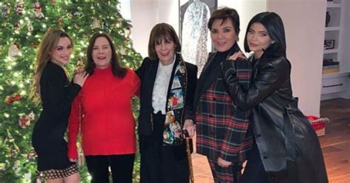 Who Is Karen Houghton, Kris Jenner’s Sister and What is Her Net Worth?