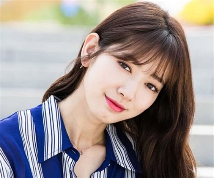 Who is Park Shin-hye boyfriend? With whom she had relationships? Wiki