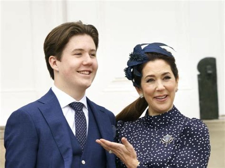 Who is the youngest daughter of King Lear?