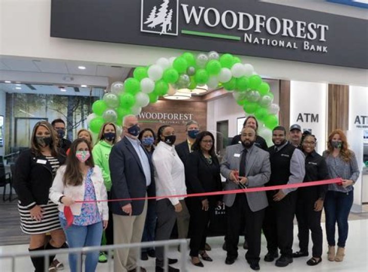 Who owns Woodforest Bank?