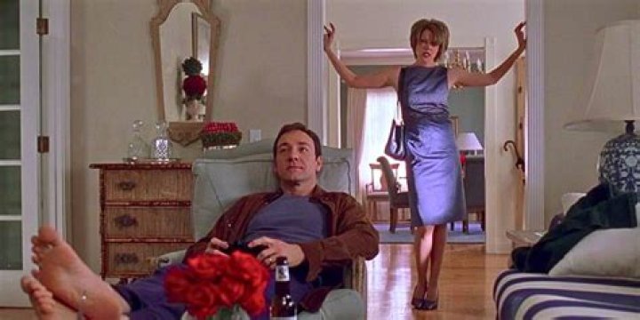 Who shoots Kevin Spacey in American Beauty?