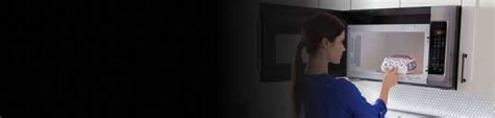 Why is my microwave turntable not turning?