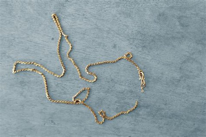 Will Tiffany’s fix a broken necklace?